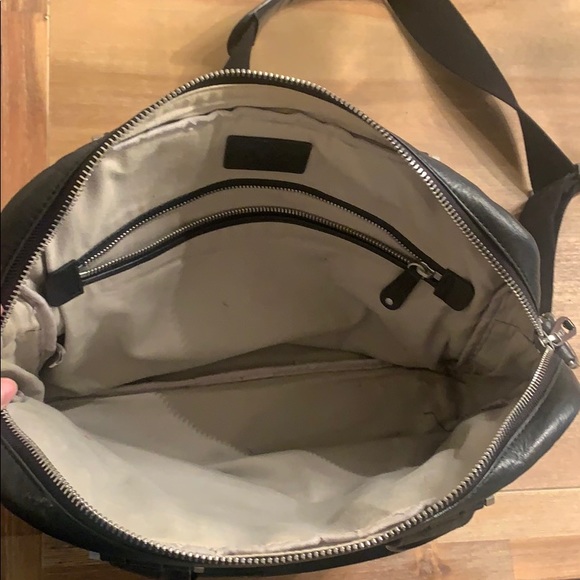 💮UGG black leather laptop bag💮 - Picture 3 of 11